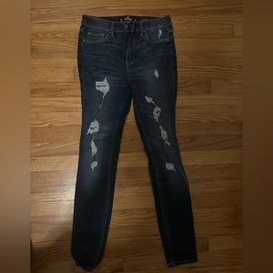 Hollister jeans with rips